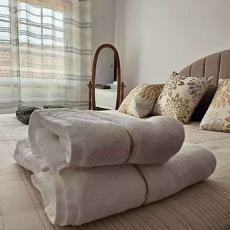 Apartman A Dos Piscos *